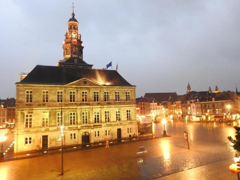 Hotel De La Bourse Maastricht Exterior photo